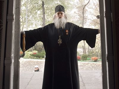 "Лука": о том, как остаться человеком