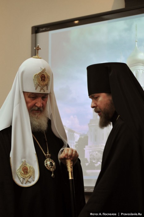 Святейший Патриарх Кирилл и архимандрит Тихон