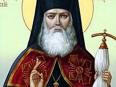 Joint prayers in the Diocese of Simferopol to St. Luke of Crimea for increase of love in the Ukraine