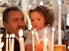 In The Damascus Cathedral, children greeted Christ on Palm Sunday