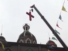 Church and cross demolitions continue in China: Christians plead for government to stop