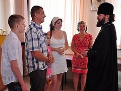 Archbishop Theophylact visits refugees in Yessentuki