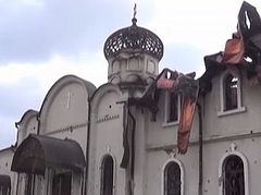 Украинская армия  обстреливает Свято-Иверский монастырь в Донецке