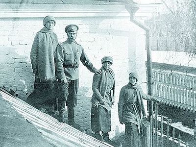 1917: Почему Синод не вступился за царя?