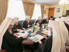 Синод Украинской Православной Церкви принял обращение к президенту Украины
