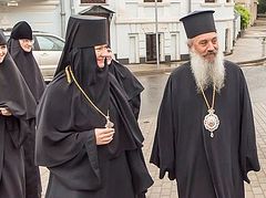 Albanian Orthodox bishop visits the Conception Convent in Moscow