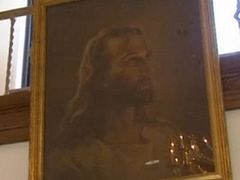 Christian Outraged as Decades Old Jesus Portrait Is Forcefully Removed From Kansas School by Atheists
