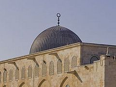Russian Foreign Ministry calls for averting of further degradation of situation around Jerusalem holy sites
