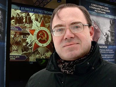 «Эта выставка – попытка осмыслить наиболее трагическое время в жизни нашей страны»