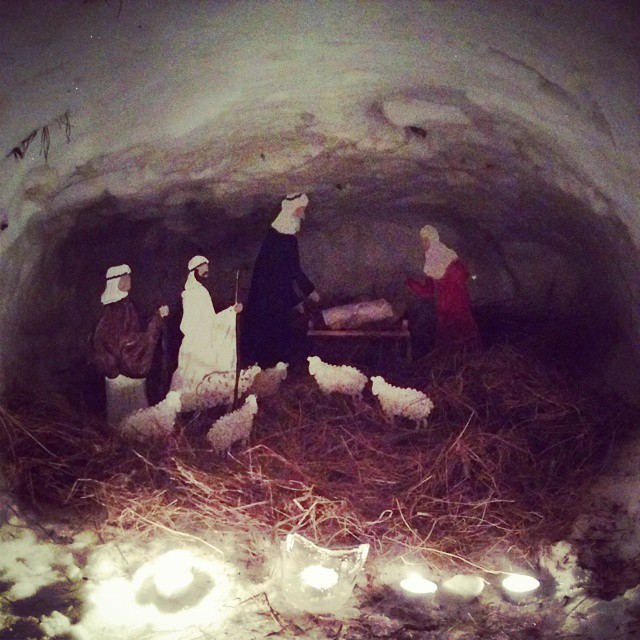 Under the snowcap of the manger