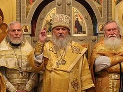 Bishop John of Caracas and South America Celebrates Divine Liturgy at Pokrovsky Church in Rubtsovo