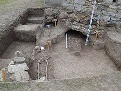 Archaeologists discover grave of medieval Bulgarian princess 
