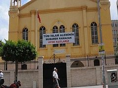 Turks hang pro-Islamic Ramadan banner on Orthodox Church