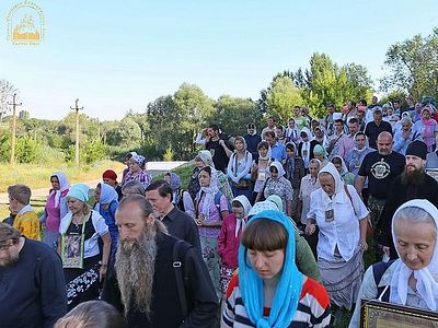 Всеукраинский Крестный ход: остановить войну