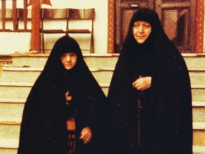 A novice of her own son: On Gerontissa Theophano, the mother of Archimandrite Ephraim of Philotheou