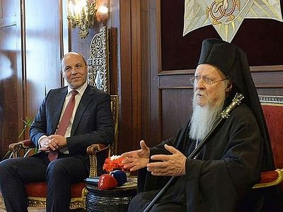 Парубий обсудил с патриархом Варфоломеем вопрос создания Поместной Церкви на Украине