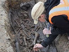 Incredibly well-preserved graves of some of the earliest Christians in the UK unearthed in Norfolk