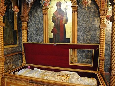Божественная литургия в Сретенском монастыре в день памяти священномученика Илариона, архиепископа Верейского
