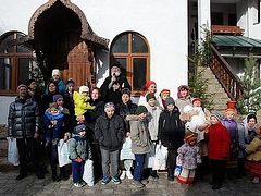 Russian Church gives $215,000 for maternity humanitarian centers