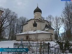 Collapsing 15th-century frescoed Pskov church to be restored