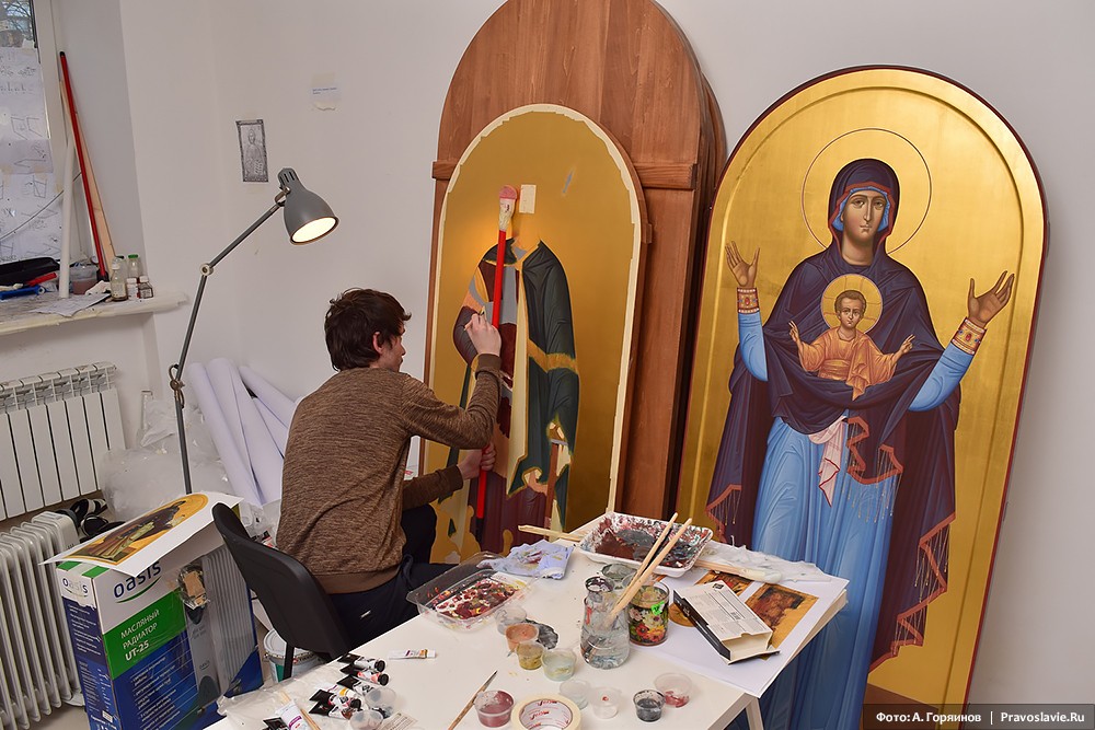 Иконы великомученика Димитрия Солунского и Божией Матери «Знамение»