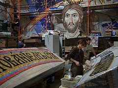 Russian artists create unique icons for Belgrade cathedral