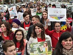 UPDATED: Thousands marched for life throughout Romania and Moldova