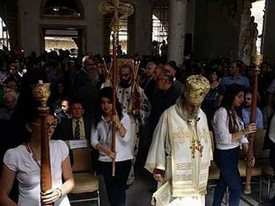 В православном храме города Забадани (Сирия) прошла первая за шесть лет ...
