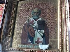 Icon of St. Nicholas streaming myrrh in Dankov, Russia