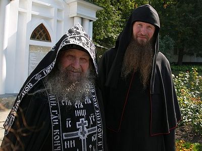 В сети опубликовали фильм о 90-летнем схимонахе Святогорской Лавры (+ВИДЕО)