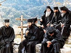Greek Holy Synod decrees Athonites need its permission to visit Greek churches