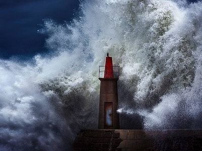 О противодействии злу во время гонений на Церковь и личных испытаниях