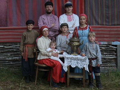 As in Old Russia: Edinoverie Families Today