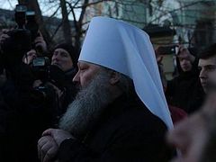 Abbot of the Kiev-Caves Lavra: “The extremists did not succeed in disrupting the Nativity services.”