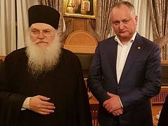 Pres. Dodon of Moldova arrives on Athos to establish internat’l “Friends of Orthodoxy”