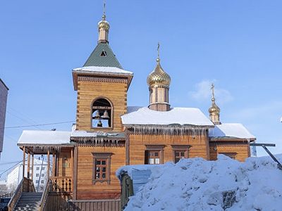 Кот, пес и монахи: один день обители на краю света