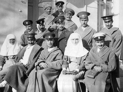 В Курске проходит выставка о царском служении семьи Николая II