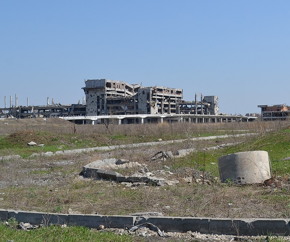 Разрушенный аэропорт
