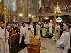 Святейший Патриарх Кирилл совершил панихиду по жертвам пожара в ТЦ «Зимняя вишня»