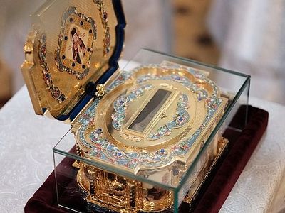 Более ста тысяч человек поклонились в Москве мощам святителя Луки Крымского