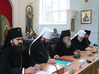 В Санкт-Петербурге начал работу круглый стол «Добродетель послушания в современных монастырях: практические аспекты»