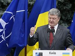 Poroshenko determined to put an end to “non-canonical,” “unnatural” connection between Ukrainian and Russian Churches