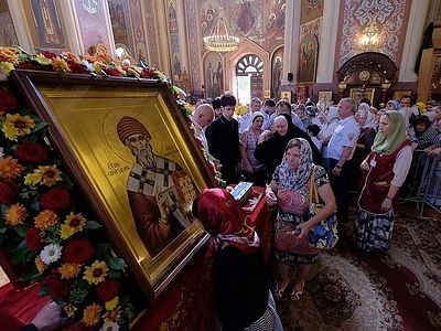 Мощи святителя Спиридона Тримифунтского доставлены в Екатерининский собор Краснодара