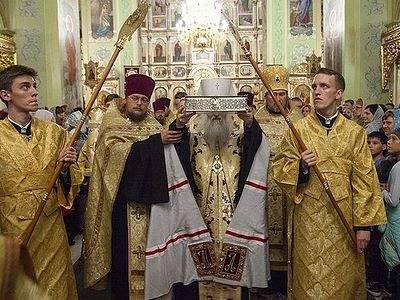 Более 30 тысяч человек поклонились мощам святителя Спиридона Тримифунтского в Саратове