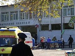 Во всех храмах Крыма пройдут панихиды по погибшим в Политехническом колледже города Керчь