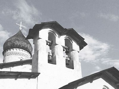 Здесь небо никогда не бывает ярким