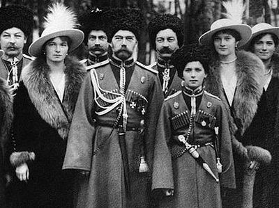 В Воронеже открылась выставка «Семья Николая II. Романовы - царское служение»