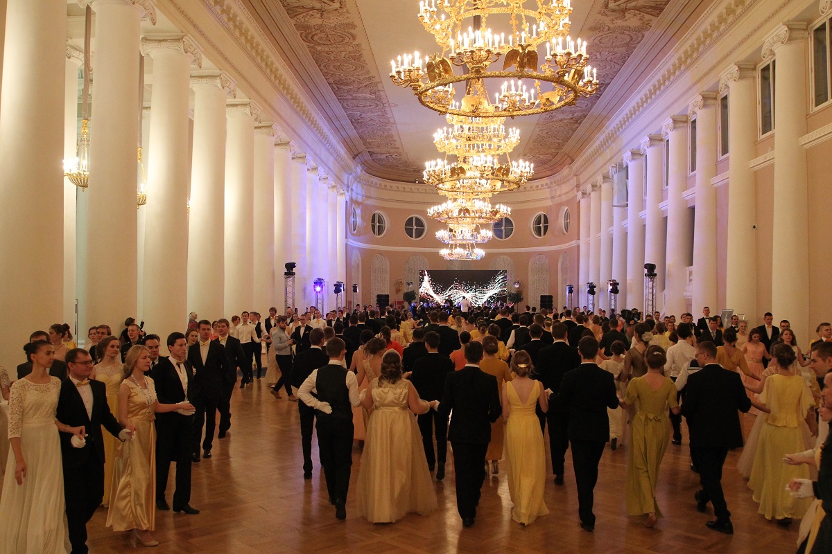 Бал в екатерининском дворце фото