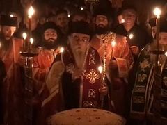 4 bishops, hundreds of pilgrims flock to Athos to commemorate Dochariou abbot on 40th day of his repose (+ VIDEO)