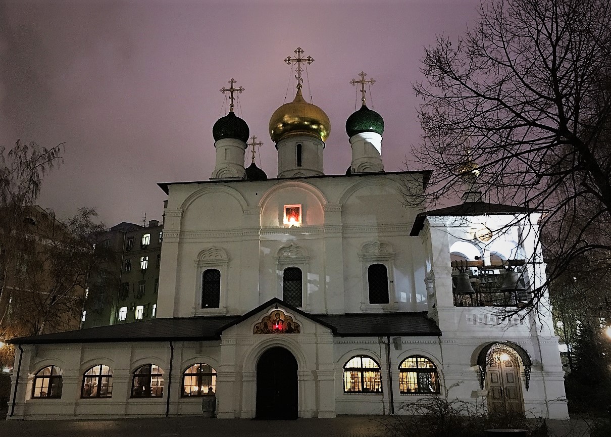 Сретенский монастырь в Москве новый храм